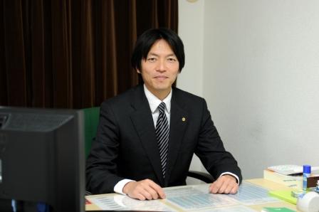 特定社会保険労務士 真見 敬